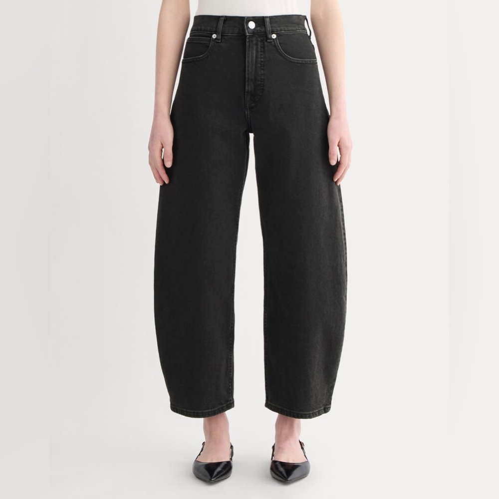 Everlane Women's way high barrel Jean black